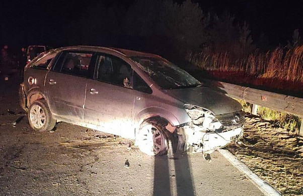 В Заволжском районе водитель не справился с управлением и погиб
